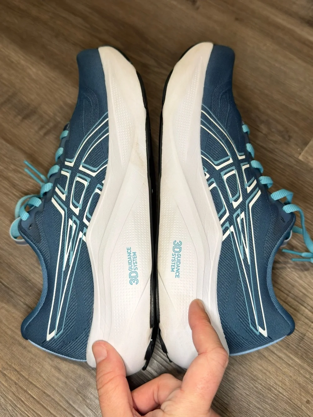 ASICS GT-2000 14 Athletic Running Sneakers in Sea White